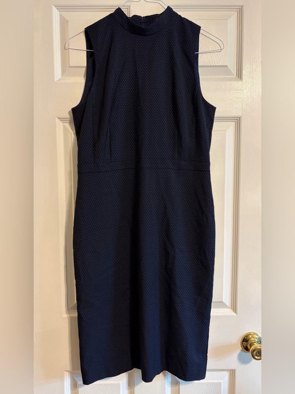 Ann Taylor Navy Dotted Mock Neck Sleeveless Sheath Dress Size 10